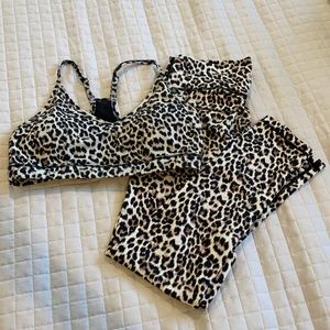 Zyia leopard set